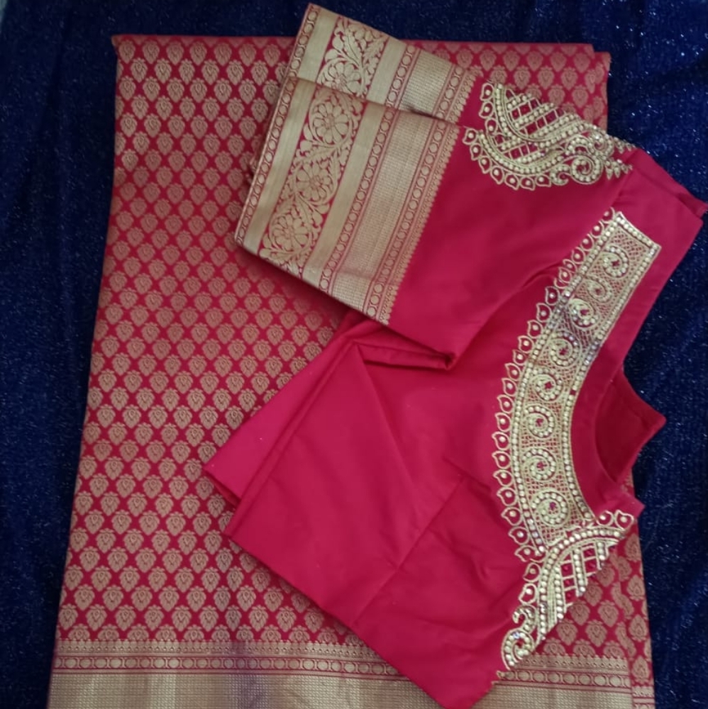 Beautiful wedding Banarasi silk saree with Blouse